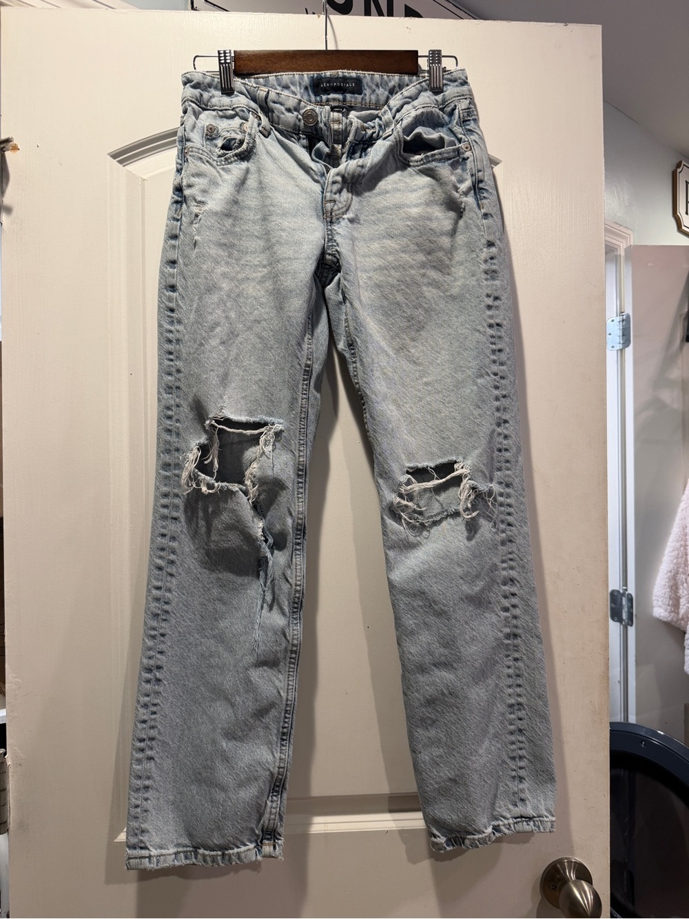 Aeropostale Light Blue Distressed Straight Leg Jeans